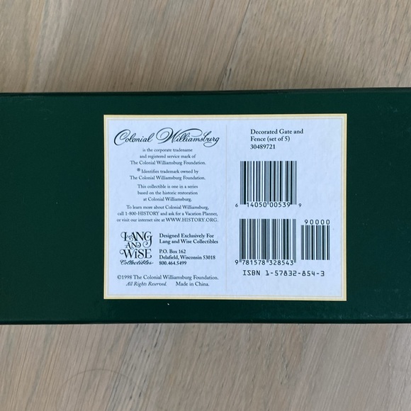 Williamsburg Decorated Gate and Fence - Set of 5 - Lang and Wise - Picture 7 of 8